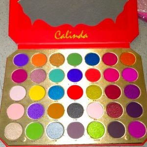 Calinda eyeshadow palette